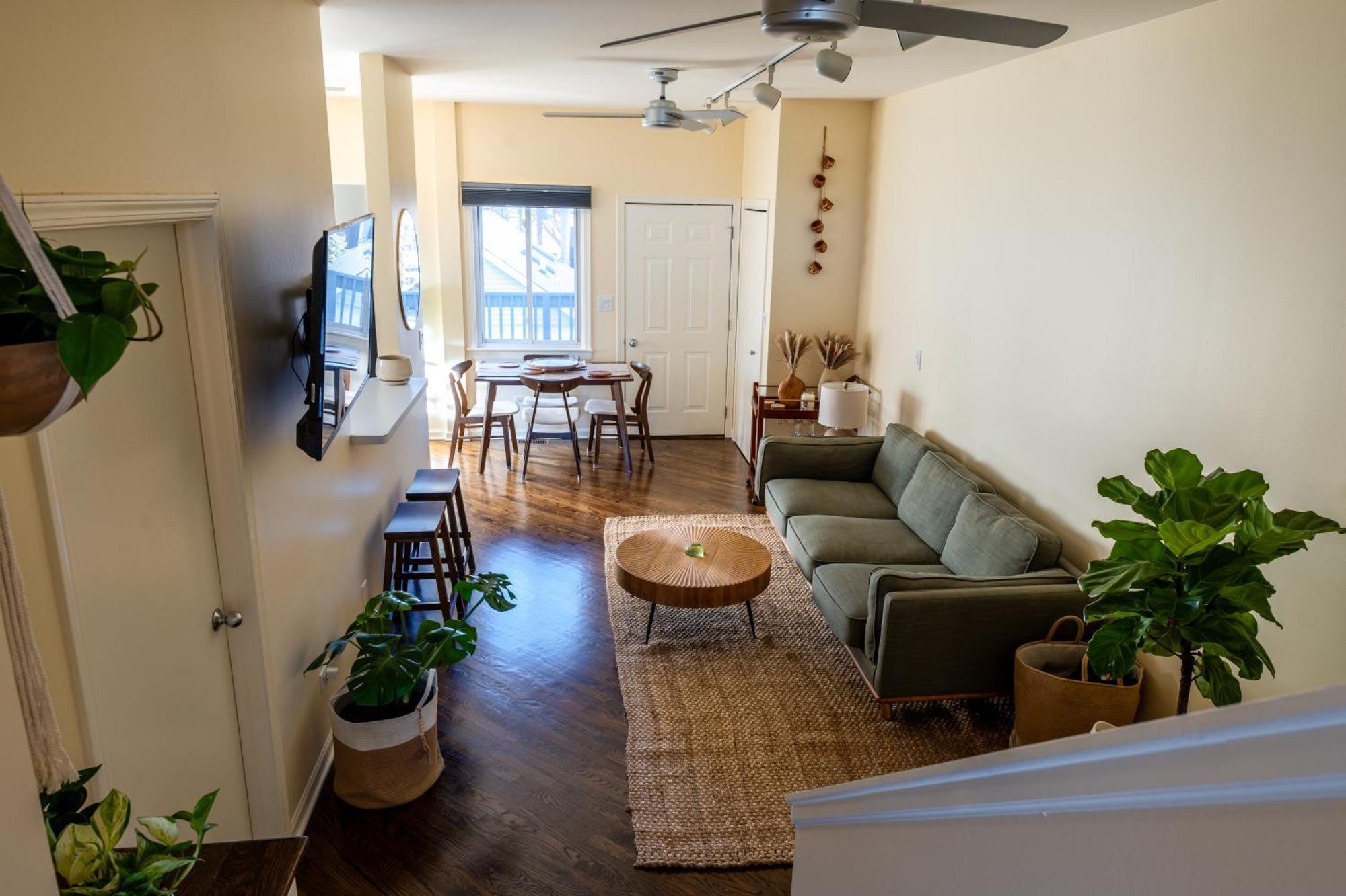 Bucktown Private Condo Чикаго Экстерьер фото