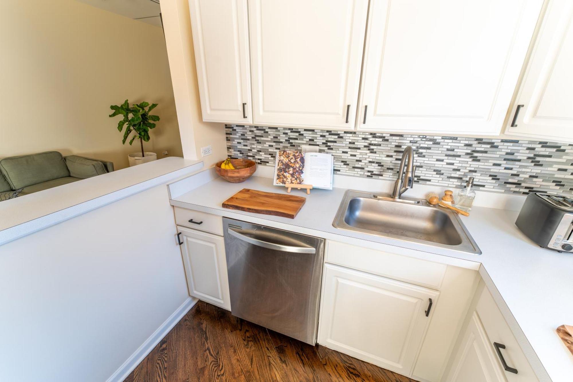Bucktown Private Condo Чикаго Экстерьер фото
